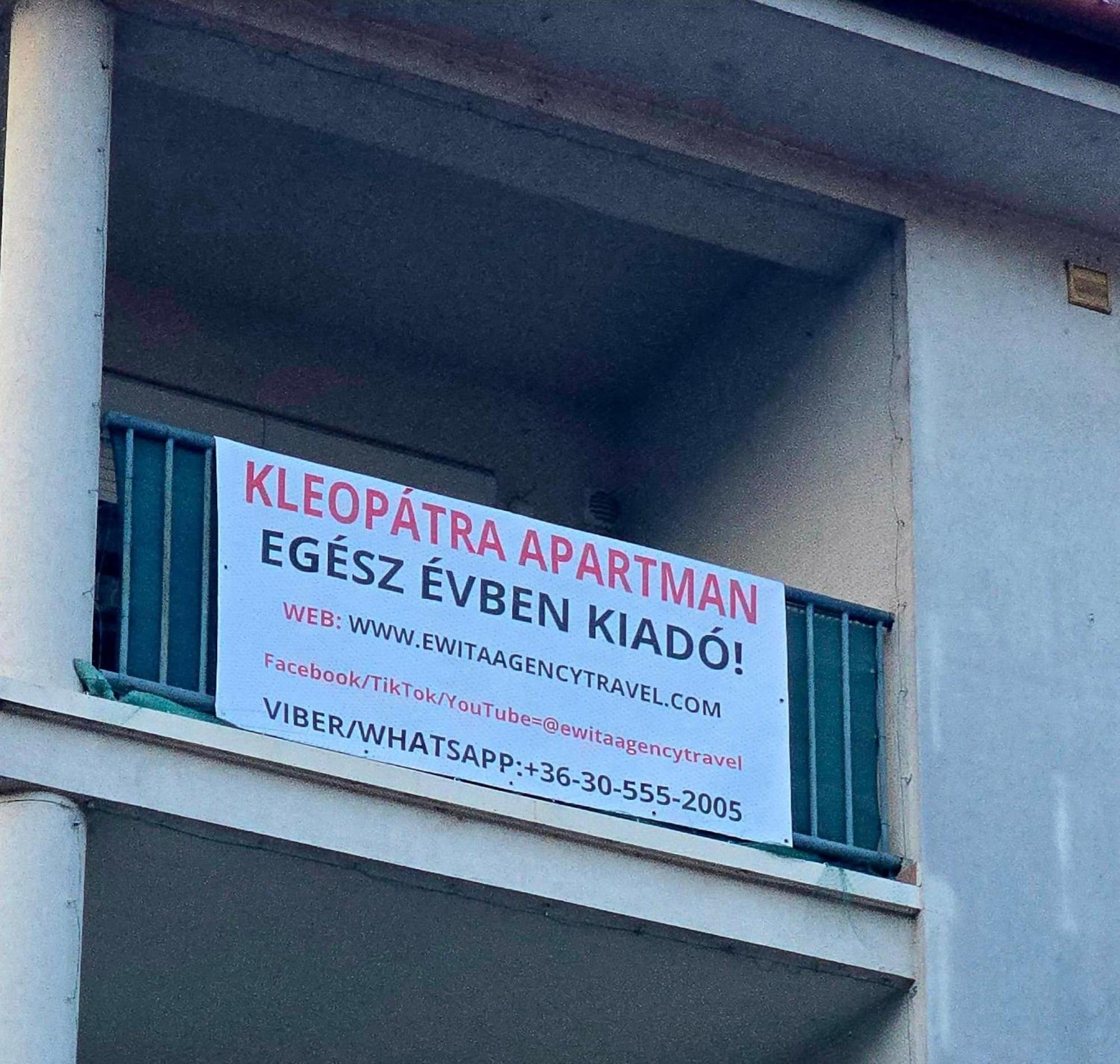 Kleopatra Apartman Hajduszoboszlo Bagian luar foto